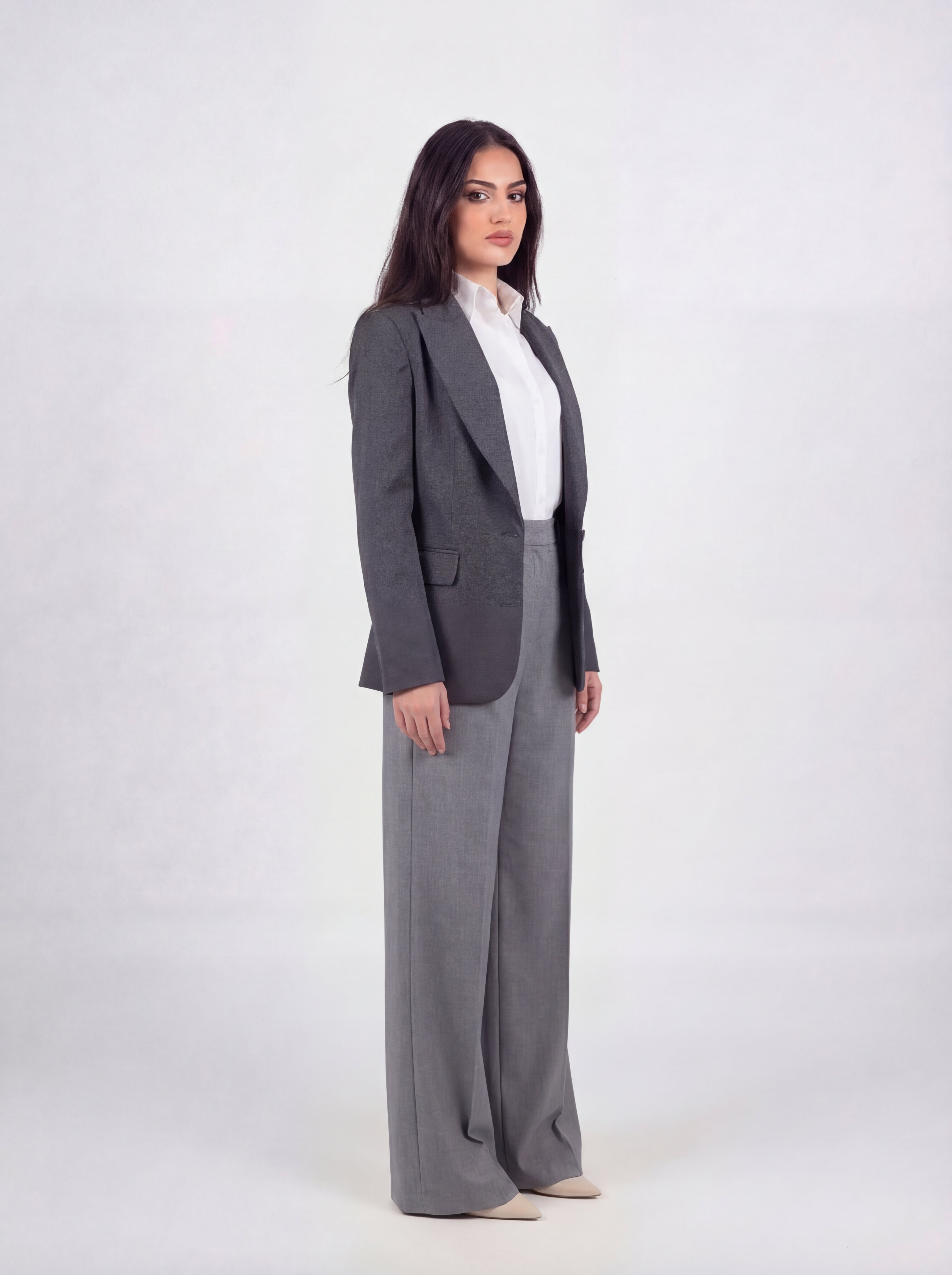 Gray Tailored Blazer - Sophisticated Women's Power Blazer